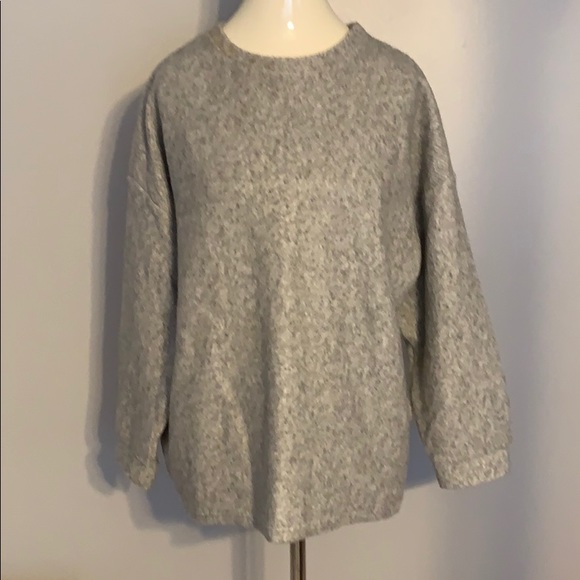 NWOT Grey Sweater/Sweatshirt - Picture 1 of 5